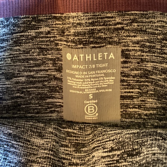 athleta impact 7/8 tight - Picture 2 of 5
